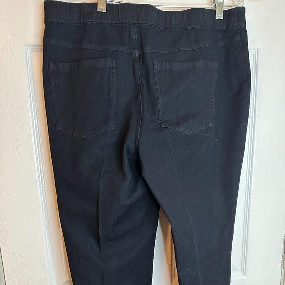 Black 14 Isaac Mizrahi Live‎ Regular 24/7 Denim Straight Leg Jeans - Picture 3 of 3